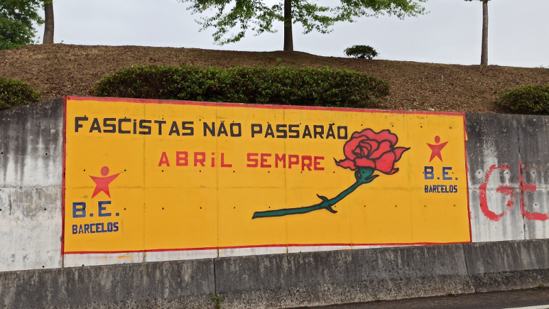 Mural do Bloco de Esquerda - Foto de Miguel Martins