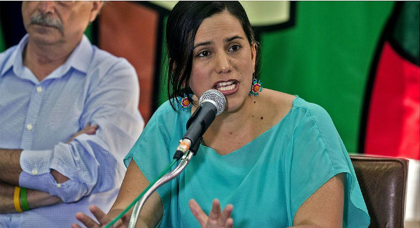 “O Perú necessita de mudanças de fundo e neste Congresso devemos abrir o caminho”, afirmou Verónika Mendoza após as eleições