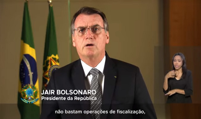 Bolsonaro na TV: desta vez culpou o clima; antes tinham sido as ONGs.