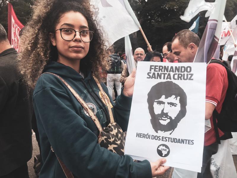 Homenagem a Fernando Santa Cruz, assassinado pela ditadura militart, que teve a sua memória atacada por Bolsonaro. Foto de Igor Cravalho/Brasil de Fato