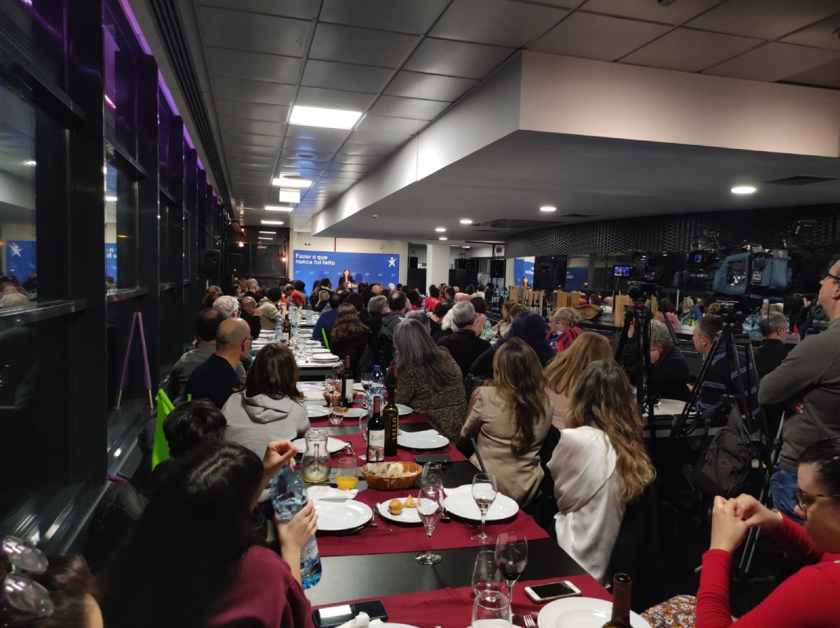 Jantar-comício este sábado em Coimbra